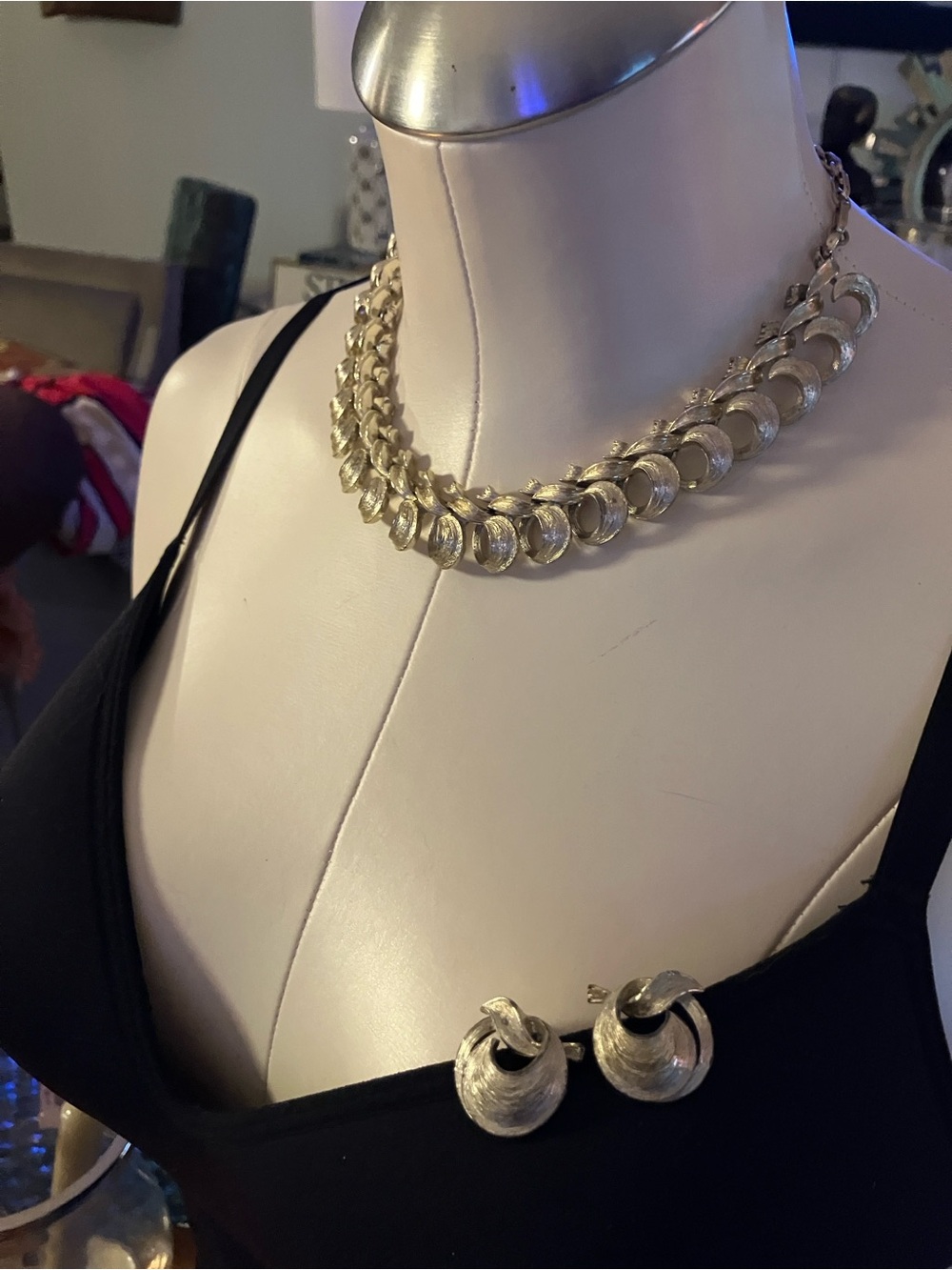 Lisner Necklace and Earring Set